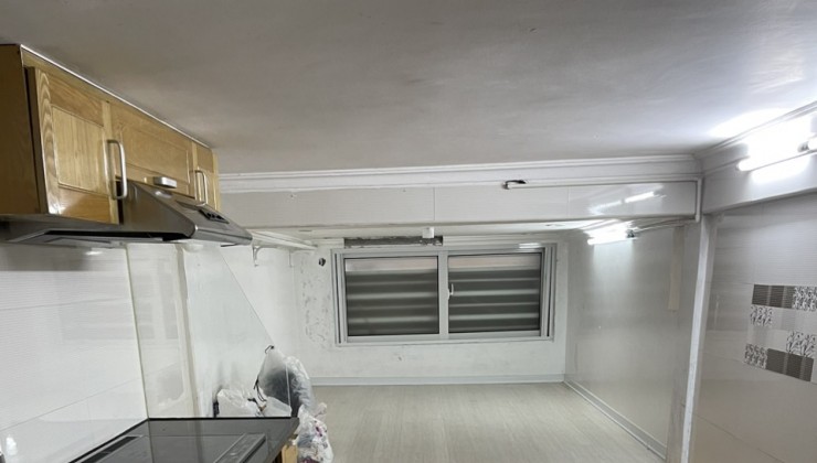 CHO THUÊ NHÀ NGÕ Ô TÔ NGUYỄN CHÍ THANH, 6 TẦNG, 35M2, 4N, 5 WC, KD SẠCH SẼ - 23.5TR (CÓ TL)